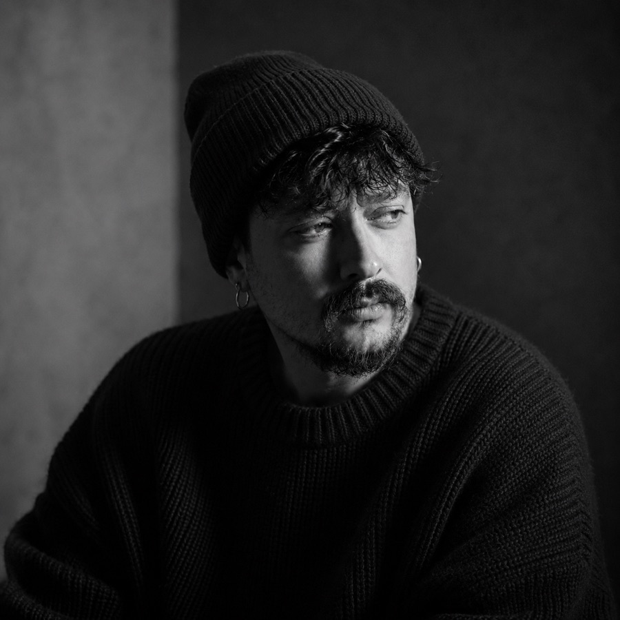 Black and white portrait of Walter Di Bello
